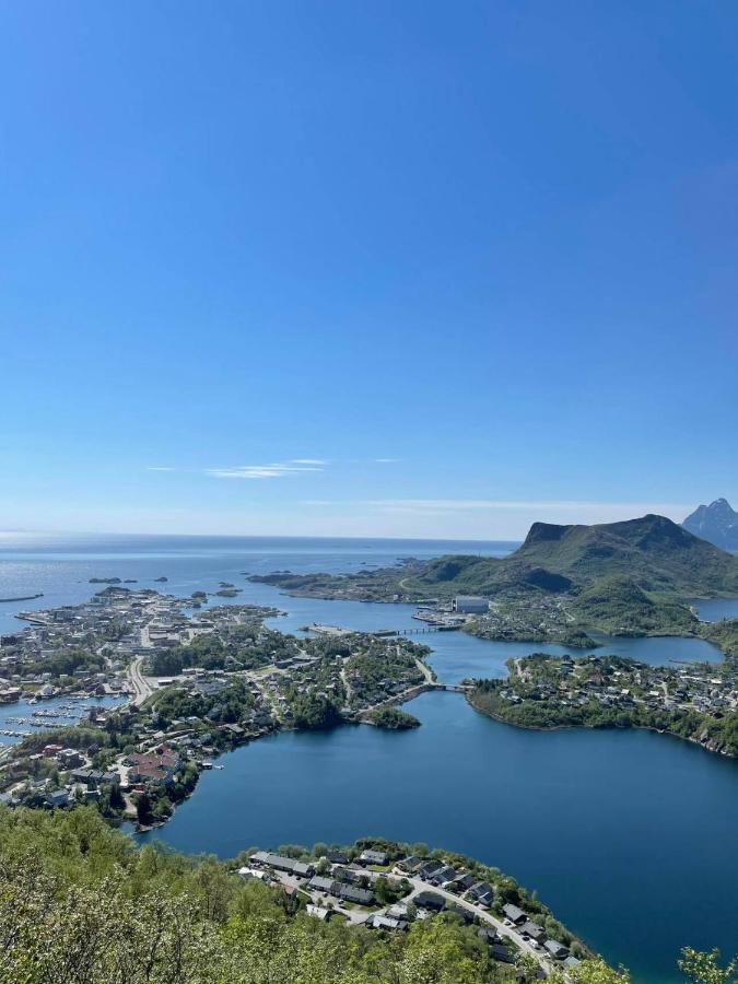 Romslig Leilighet Sentralt I Svolvaer Sentrum Екстериор снимка